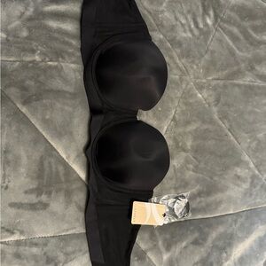 Black Strapless Underwire Bra